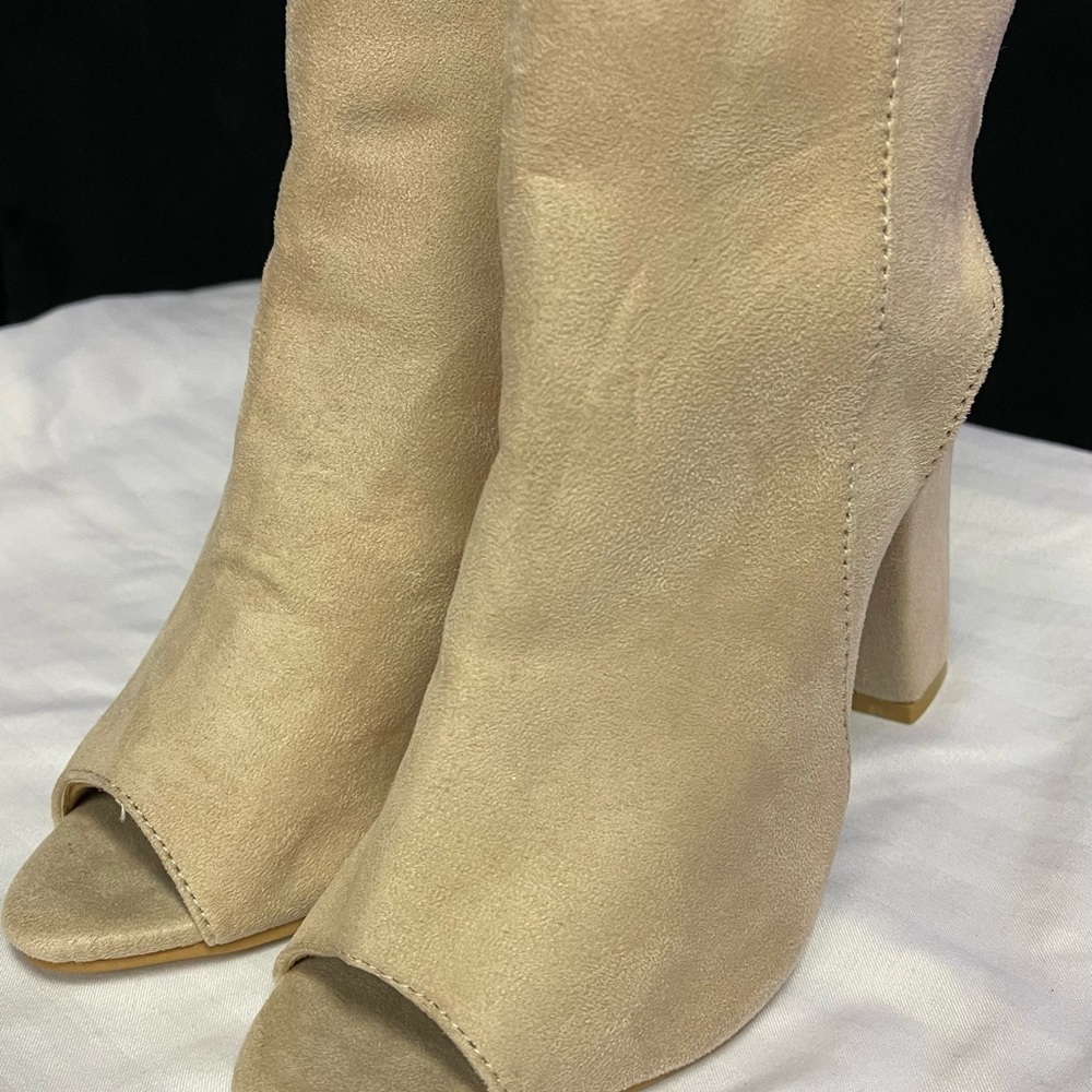 Chic Beige Peep-Toe Heeled Boots